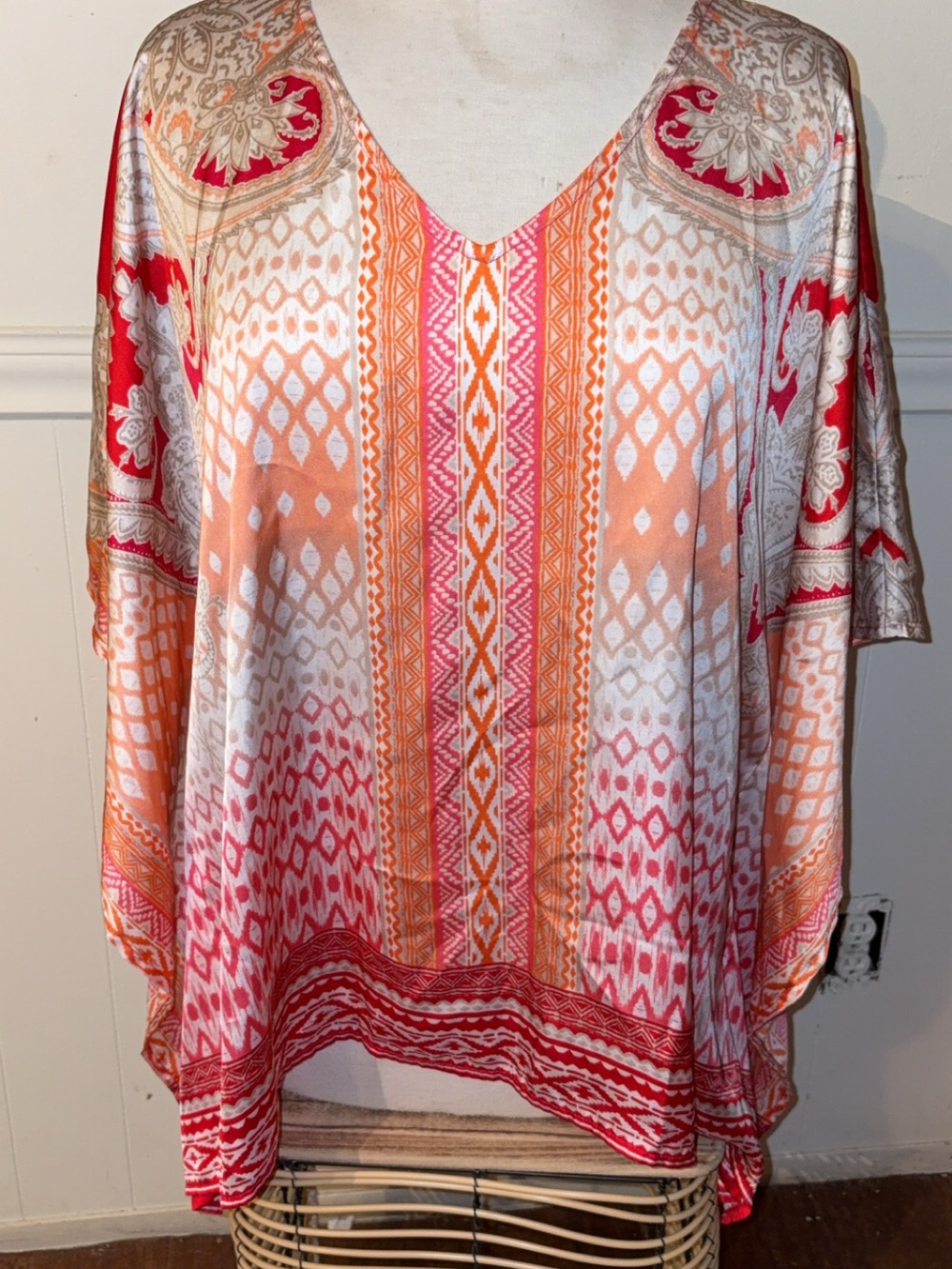 Chico's Coral, Peach & Cream V-Neck Printed Tunic